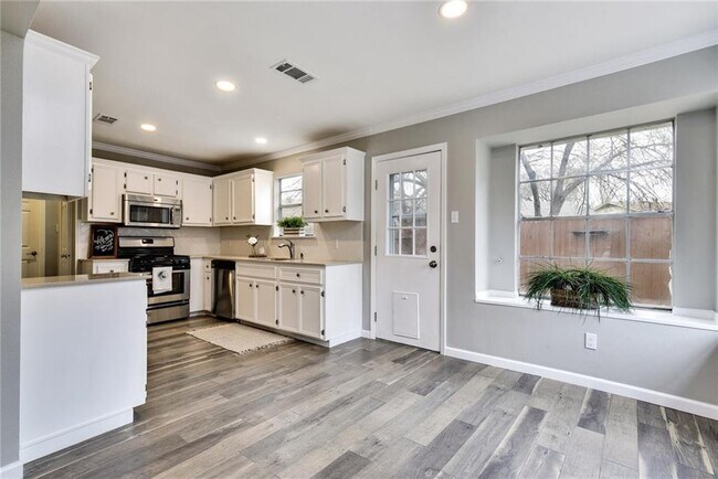 Building Photo - 12910 Candlestick Pl