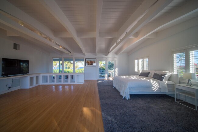 Building Photo - 4000 S Ocean Blvd