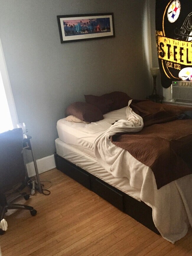 Building Photo - 2432 S Burrell St