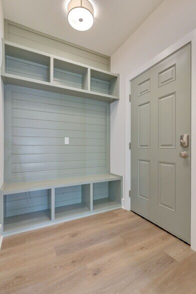 Building Photo - 4091 Ivy Green Trl