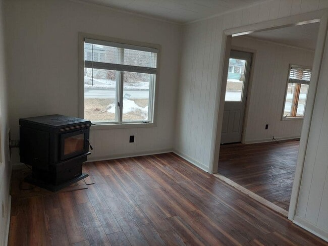 Building Photo - 43 York St