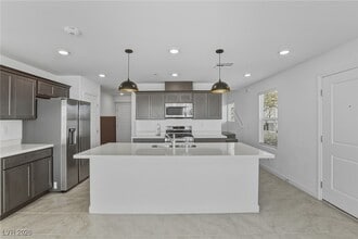 Building Photo - 4971 Aitana Ave