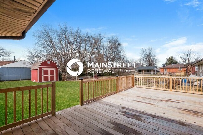 Building Photo - 3 Bedroom Pet-Friendly Home in Louisville,...