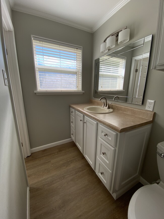 Master Bath - 1415 Northwick Ct