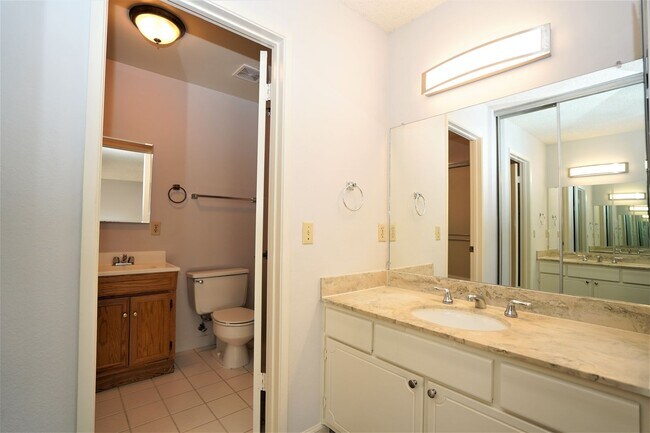 Building Photo - Beautiful Single Family Home in Desirable ...