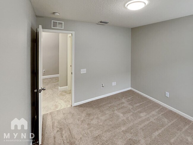 Building Photo - 13225 Early Run Ln