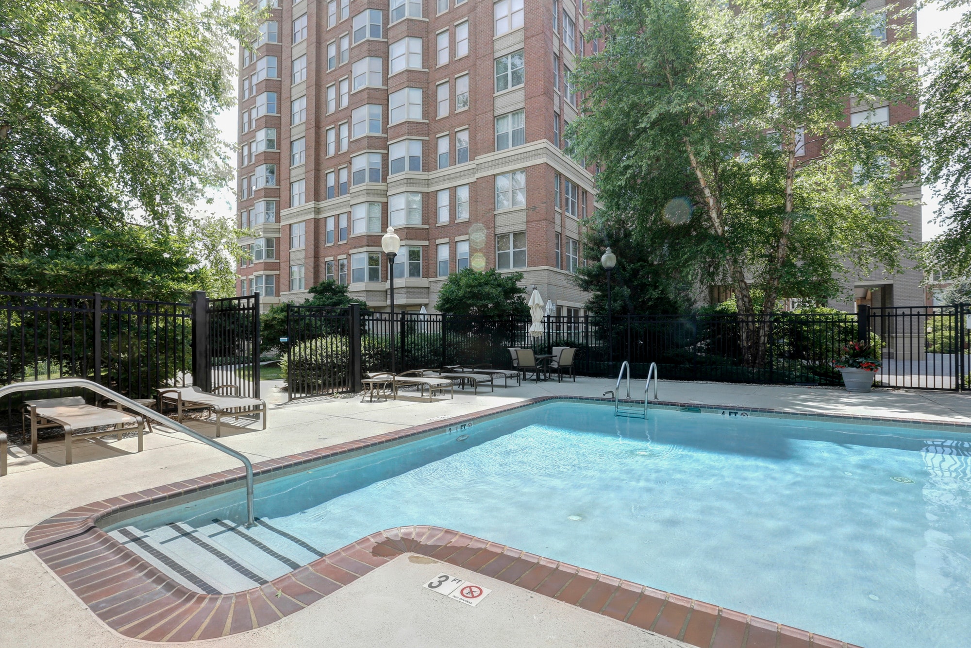 Pool - 11776 Stratford House Pl