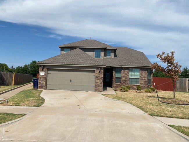 Primary Photo - 4 bedrooms/2.5 bath over 2,000 square feet