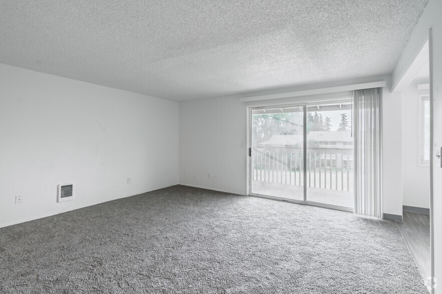 2BR, 1BA - 980SF - Living Room - Bluffs at Evergreen