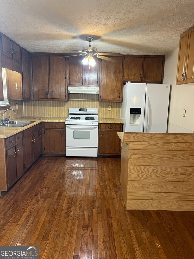 Building Photo - 2060 Kimber Trail