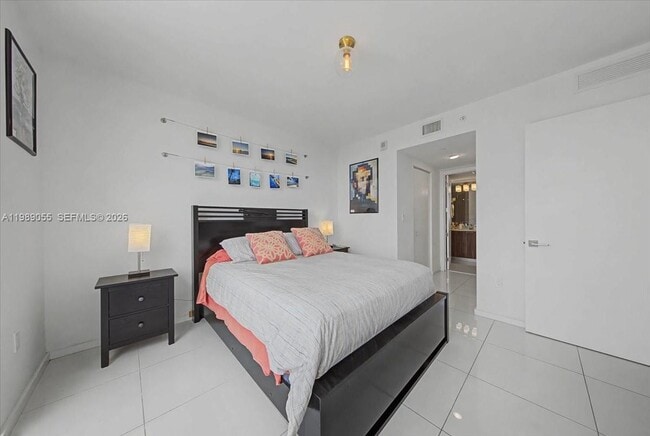 Building Photo - 5252 NW 85th Ave