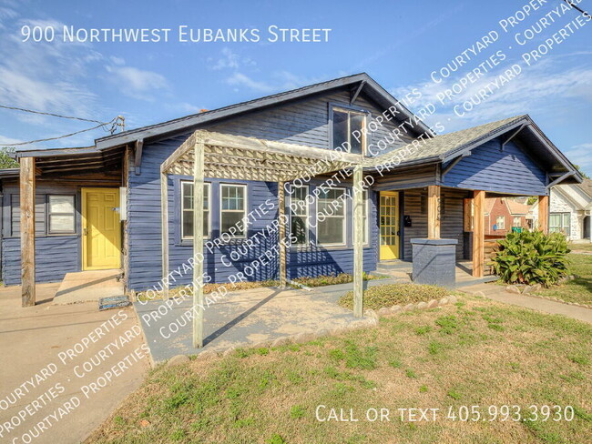 Building Photo - 900 NW Eubanks St