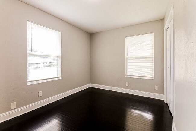 Building Photo - 3 BR/1BA | Newly Renovated Single Family Home | 1-Car Garage Parking | Gated backyard