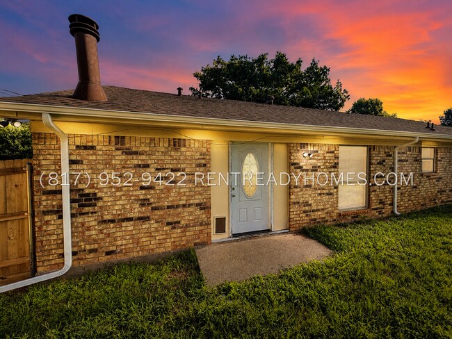 Building Photo - 4404 Willow Crest Dr