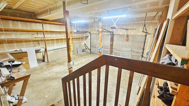 Building Photo - Beautiful Remodeled 4 Bedroom and 2.5 Bath...