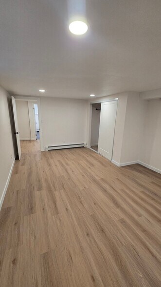 Building Photo - 912 S Pratt Pkwy