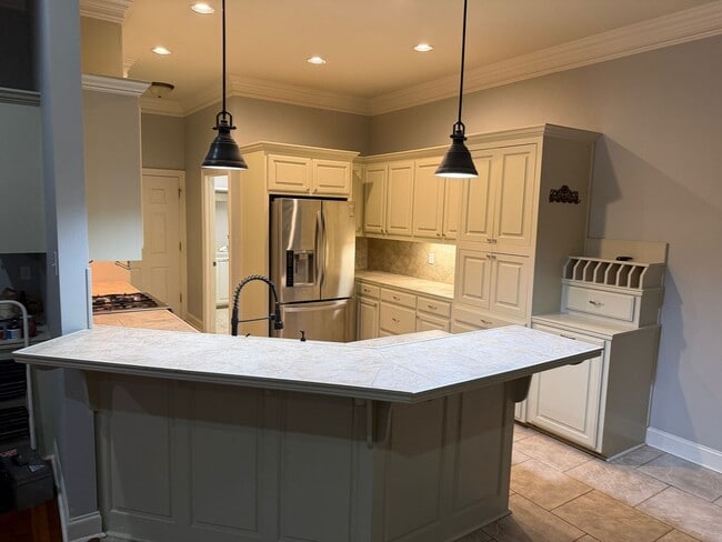 Building Photo - Live Oak Landing