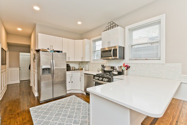 Building Photo - 2451 W Haddon Ave