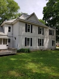 Building Photo - 720 3rd St