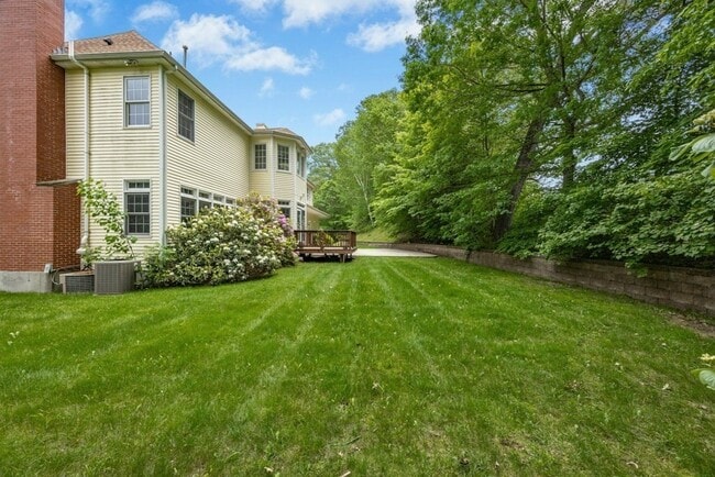 Building Photo - 2 Arrowhead Ln