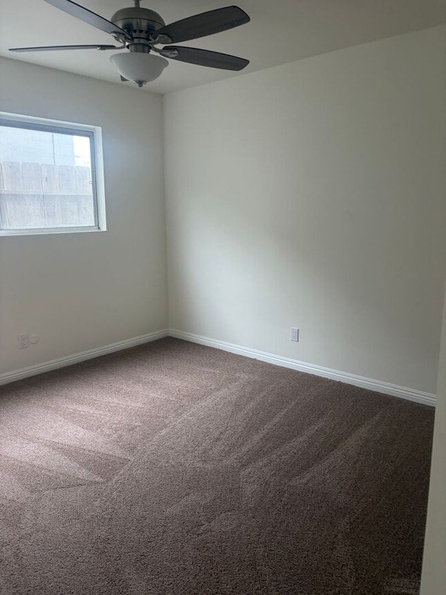 Building Photo - 25405 Cypress St