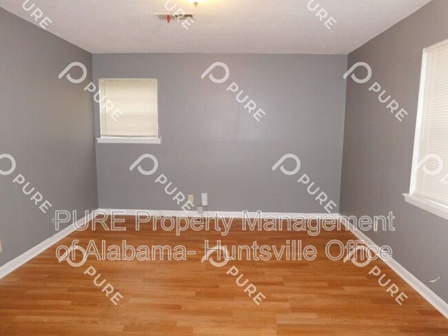 Building Photo - 4012 Offutt Ct NW