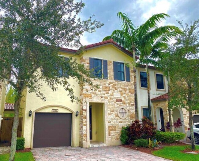 Primary Photo - 10306 NW 70th Terrace