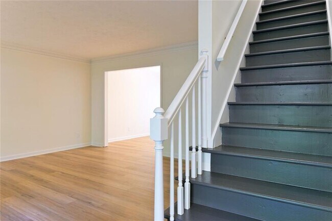 Building Photo - 2208 Heritage Trace Dr