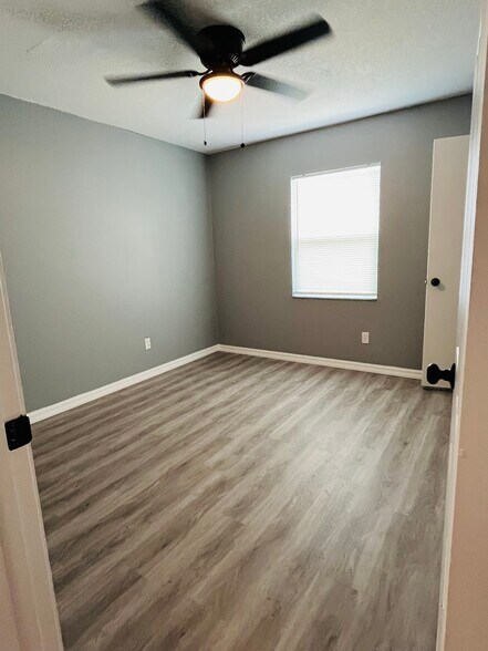 Building Photo - 1605 Cobbler Dr