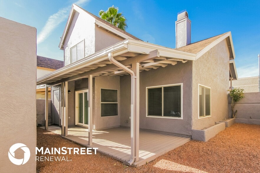 Building Photo - 6713 W Aire Libre Ave