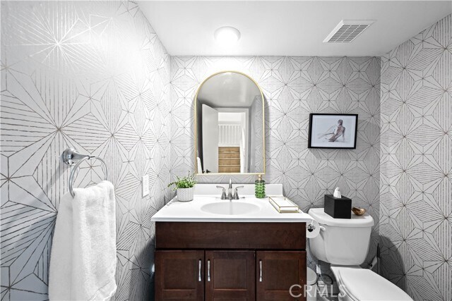 Building Photo - 2450 E Del Mar Blvd