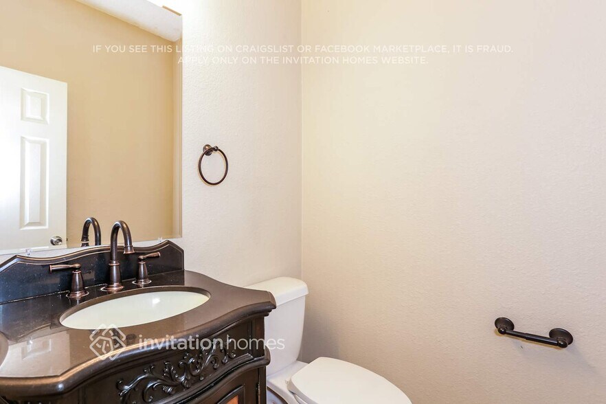 Building Photo - 1409 Fairhaven Dr