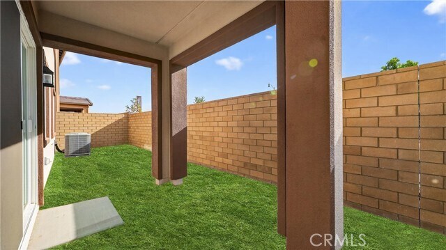 Building Photo - 224 Lily Lp