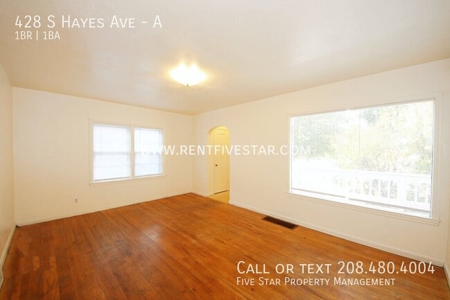 Building Photo - 428 S Hayes Ave