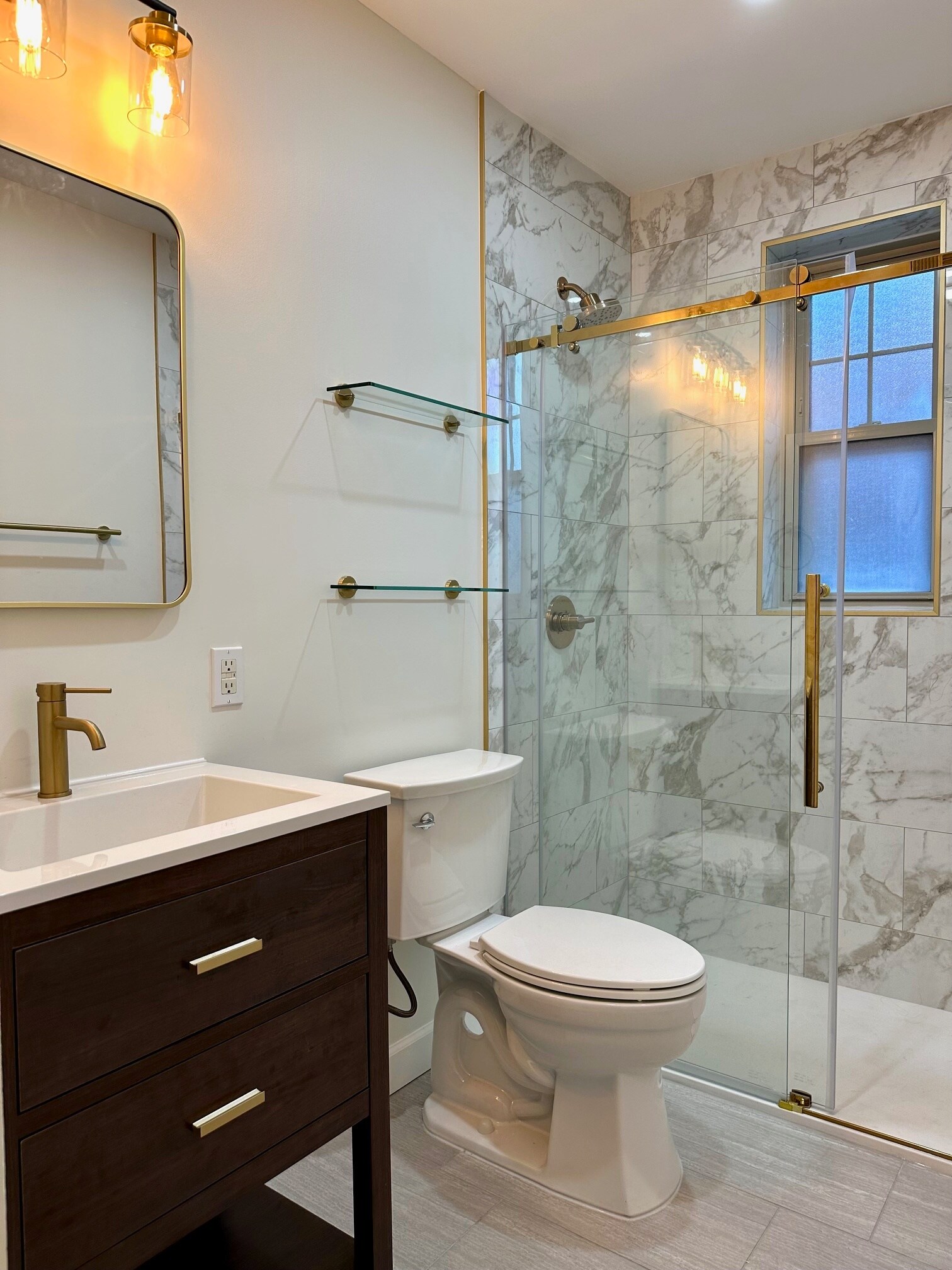 Building Photo - 7535 York Dr