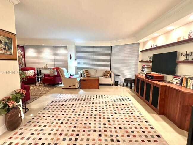 Building Photo - 20191 E Country Club Dr