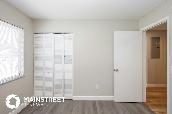 Building Photo - 1197 Topliff Cir NE