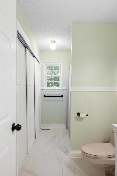 Building Photo - 8410 Smoketree Cir