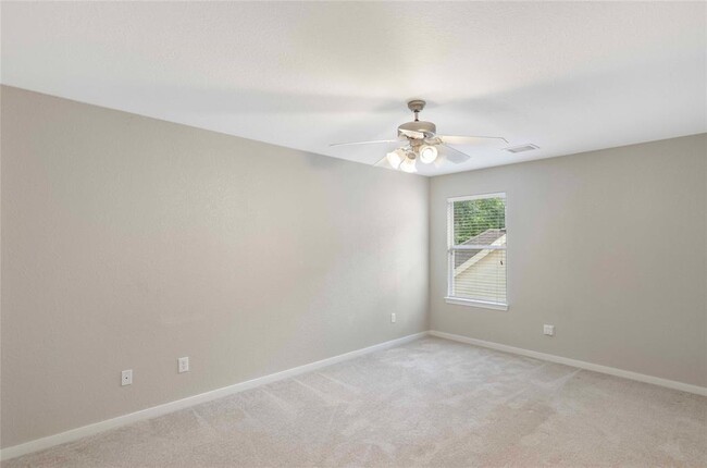 Building Photo - 6 Colewood Ct