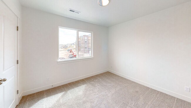 Building Photo - NEW *No Security Deposit Required Upfront!    2024 Townhome With Move In Special!