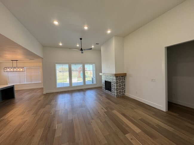 Building Photo - 4324 Cedar Creek Rd