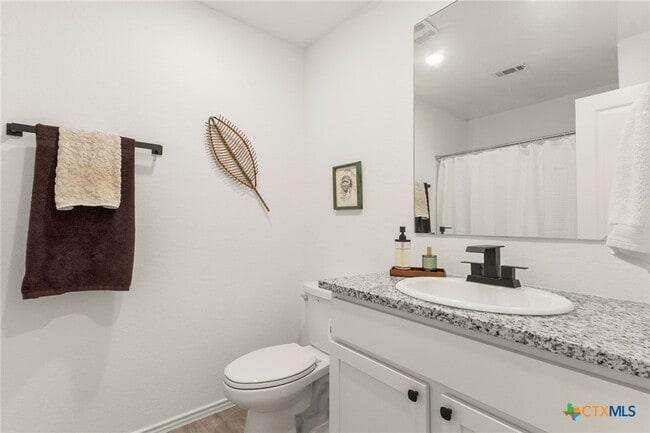 Building Photo - 9129 Navarro Vis
