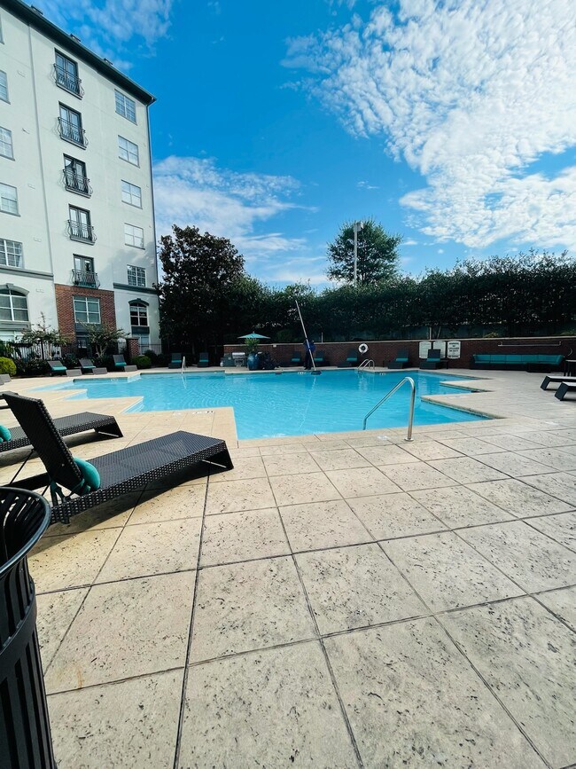 Pool - 240 North Ave NE