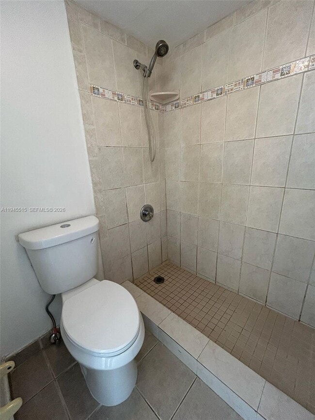 Building Photo - 16508 NE 26th Ave