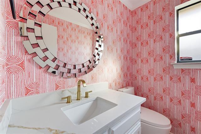 Building Photo - 18516 Featherwood Dr