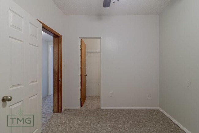 Building Photo - Spacious 2 Bed + Flex Space – Perfect Room...