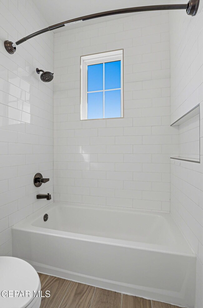 Building Photo - 4512 Mark Avizo