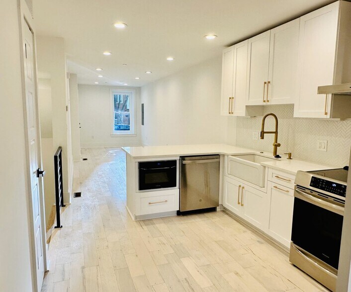 Building Photo - 1314 5th St NW