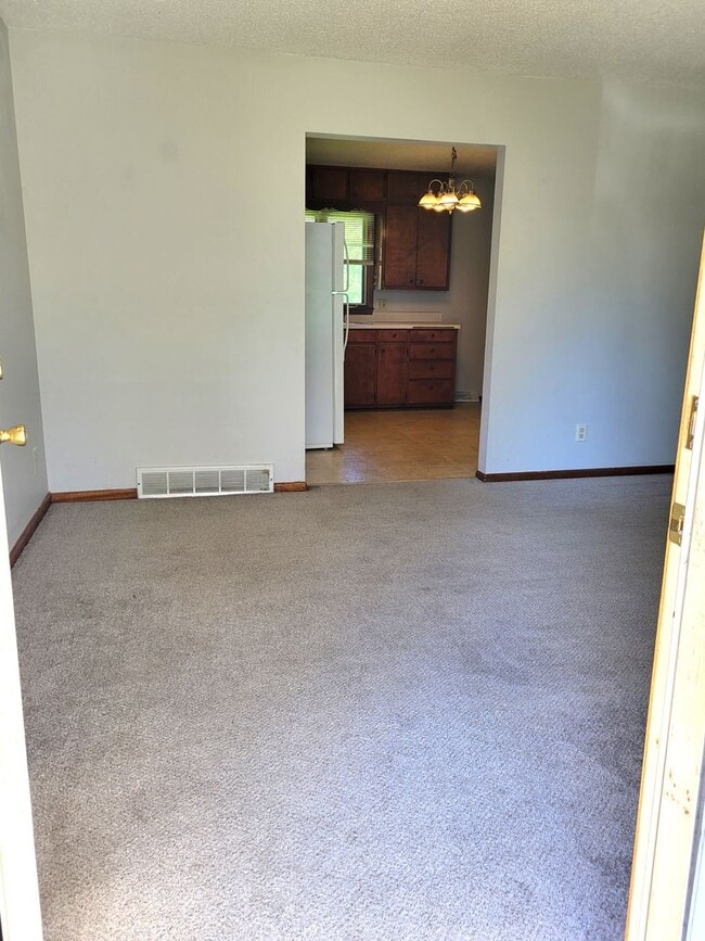 Building Photo - 113 Emory Dr