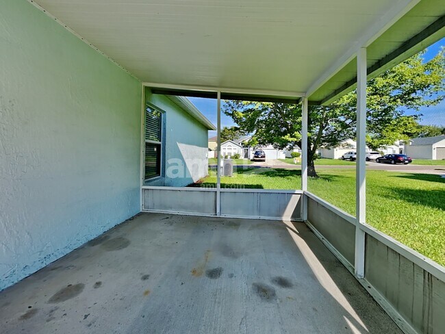 Building Photo - 12555 Belmont Lakes Dr